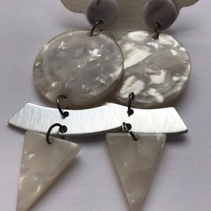 Glistening White Danglies!!☁️✨